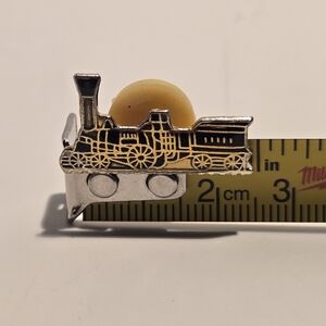 Silver and Yellow Train Tie Clip